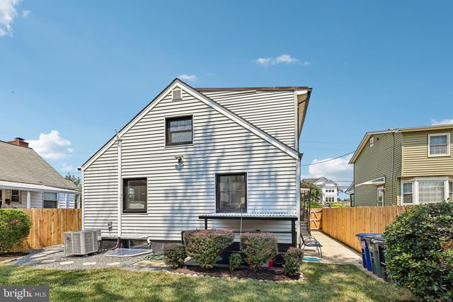 2408 2ND ST S, Arlington, VA 22204