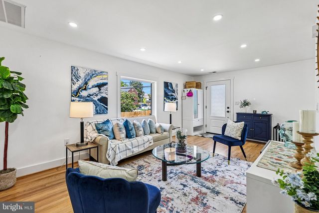 2408 2ND ST S, Arlington, VA 22204
