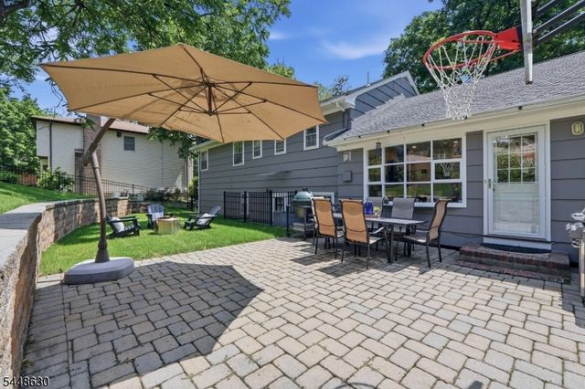 275 Wyoming Ave, Maplewood Twp., NJ 07040