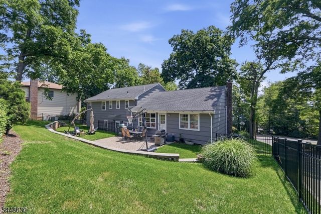 275 Wyoming Ave, Maplewood Twp., NJ 07040