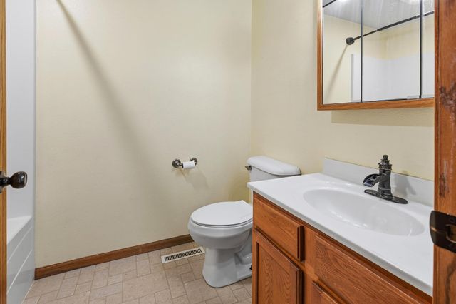 410 N 3rd Street, Knoxville, IA 50138