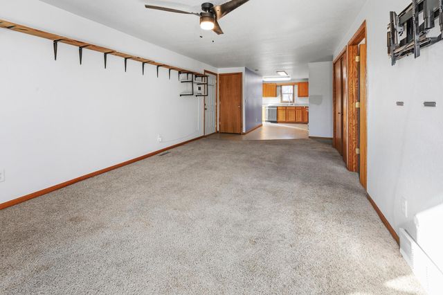 410 N 3rd Street, Knoxville, IA 50138