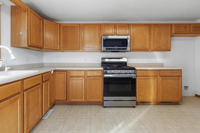 410 N 3rd Street, Knoxville, IA 50138