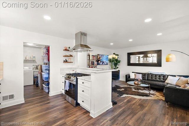 336 Kensington Avenue, Ferndale, MI 48220