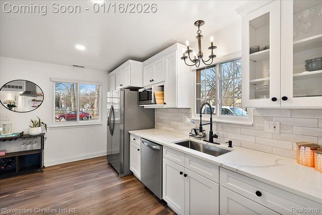 336 Kensington Avenue, Ferndale, MI 48220