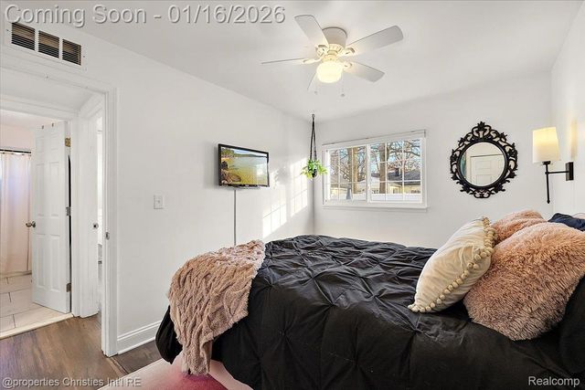 336 Kensington Avenue, Ferndale, MI 48220