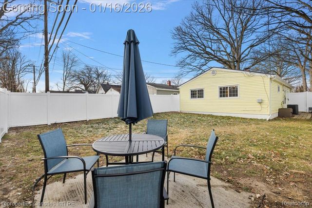 336 Kensington Avenue, Ferndale, MI 48220