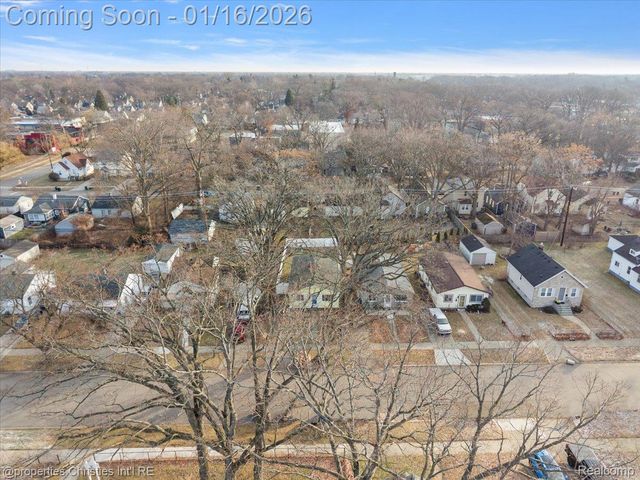 336 Kensington Avenue, Ferndale, MI 48220