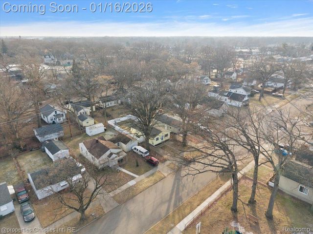 336 Kensington Avenue, Ferndale, MI 48220