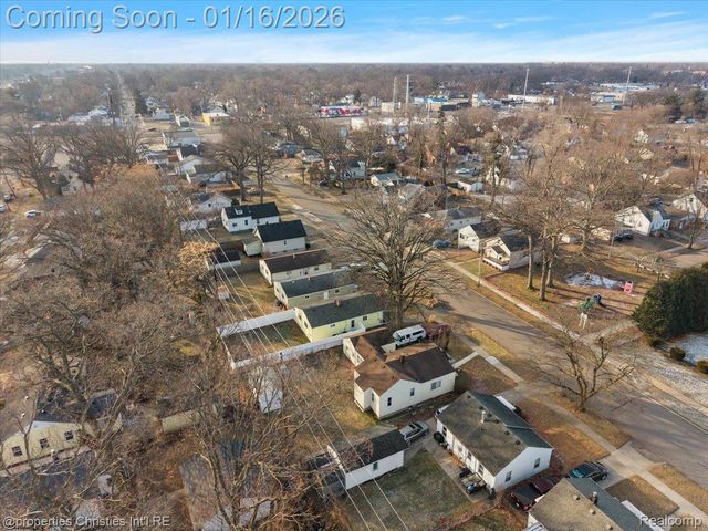 336 Kensington Avenue, Ferndale, MI 48220
