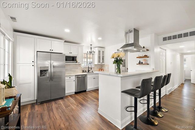 336 Kensington Avenue, Ferndale, MI 48220