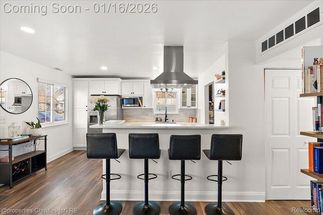 336 Kensington Avenue, Ferndale, MI 48220