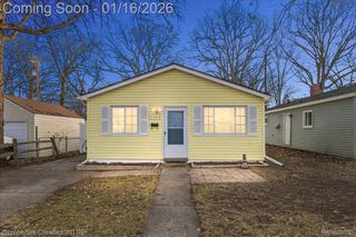 336 Kensington Avenue, Ferndale, MI 48220