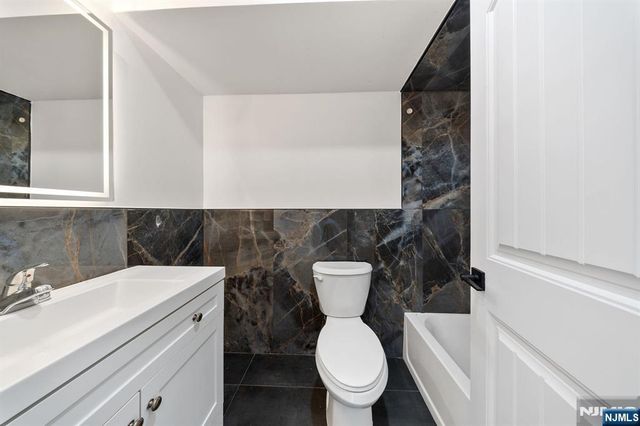 420 18th Avenue, Newark, NJ 07108