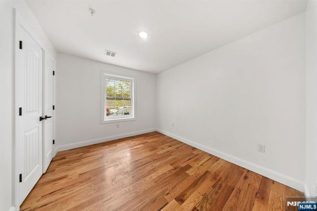 420 18th Avenue, Newark, NJ 07108