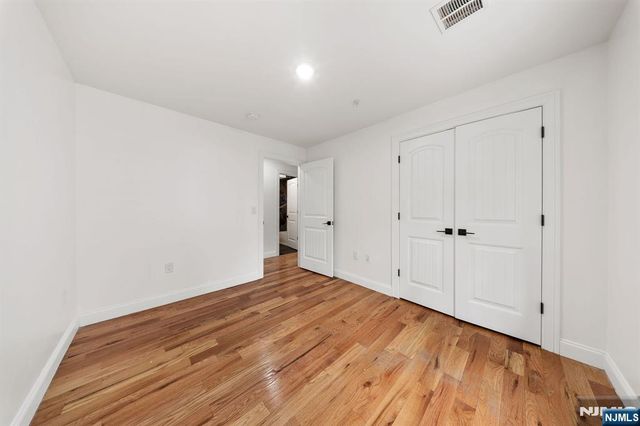 420 18th Avenue, Newark, NJ 07108