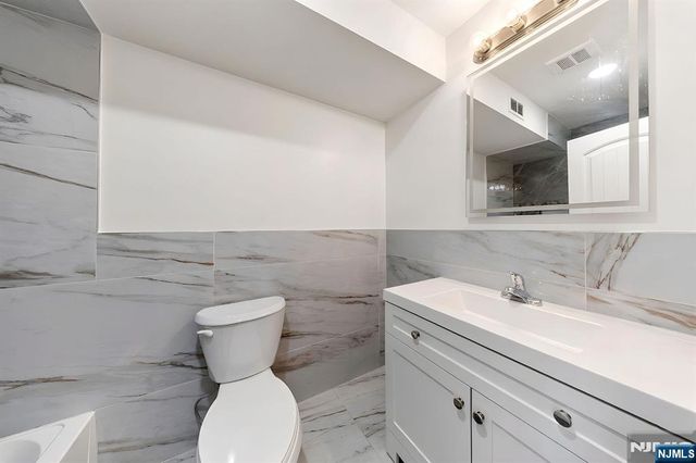 420 18th Avenue, Newark, NJ 07108