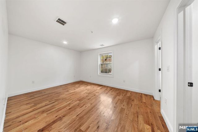 420 18th Avenue, Newark, NJ 07108