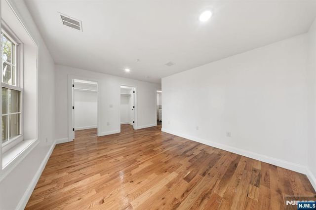 420 18th Avenue, Newark, NJ 07108