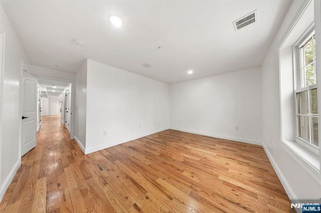 420 18th Avenue, Newark, NJ 07108