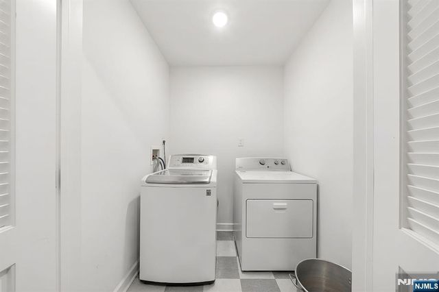 420 18th Avenue, Newark, NJ 07108