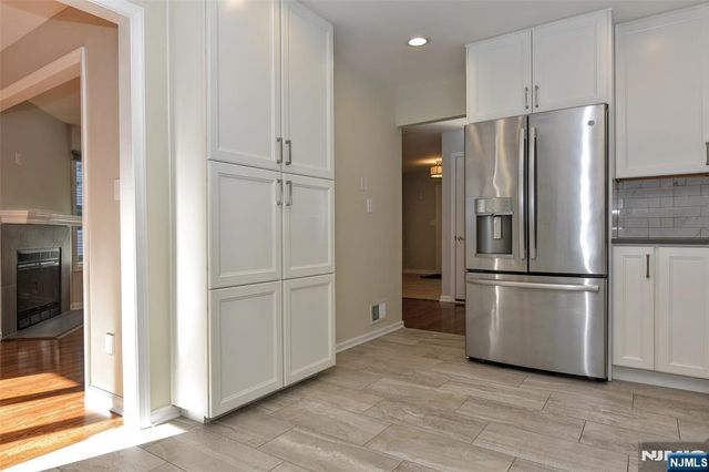 5 Hansen Place, Wayne, NJ 07470