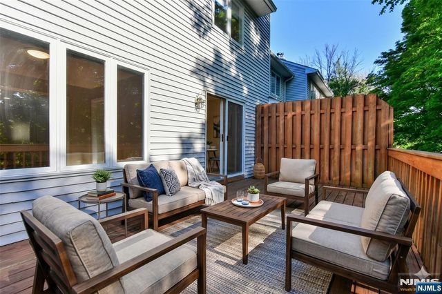 5 Hansen Place, Wayne, NJ 07470
