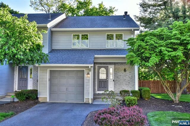 5 Hansen Place, Wayne, NJ 07470
