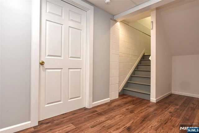 5 Hansen Place, Wayne, NJ 07470