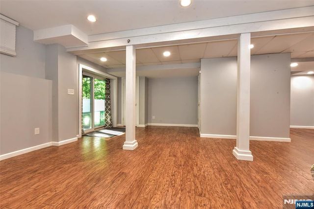 5 Hansen Place, Wayne, NJ 07470