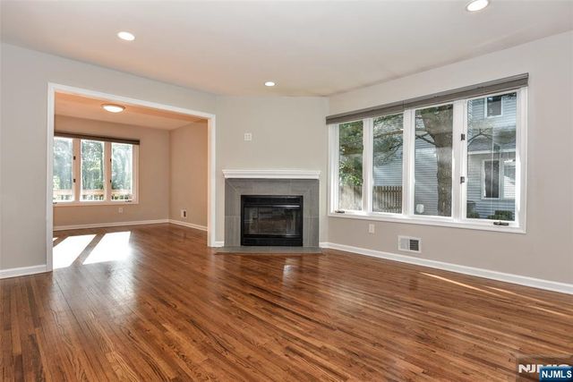 5 Hansen Place, Wayne, NJ 07470