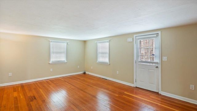 7 Westerdale Avenue, Salem, NH 03079