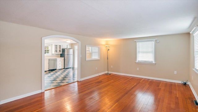 7 Westerdale Avenue, Salem, NH 03079
