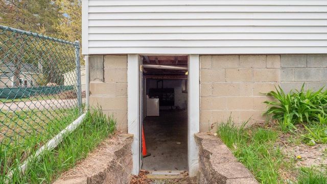 7 Westerdale Avenue, Salem, NH 03079