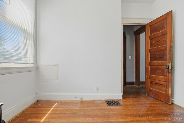 4232 Langley Avenue, St Bernard, OH 45217