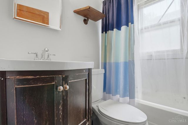 4232 Langley Avenue, St Bernard, OH 45217