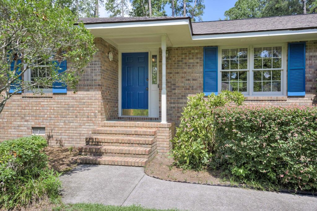 405 Lakeside Drive, Aiken, SC 29803