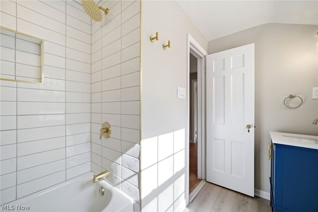 2673 Belvoir Boulevard, Shaker Heights, OH 44122