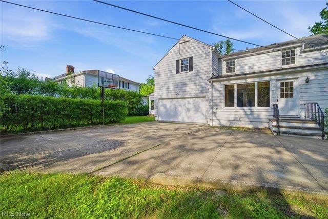 2673 Belvoir Boulevard, Shaker Heights, OH 44122