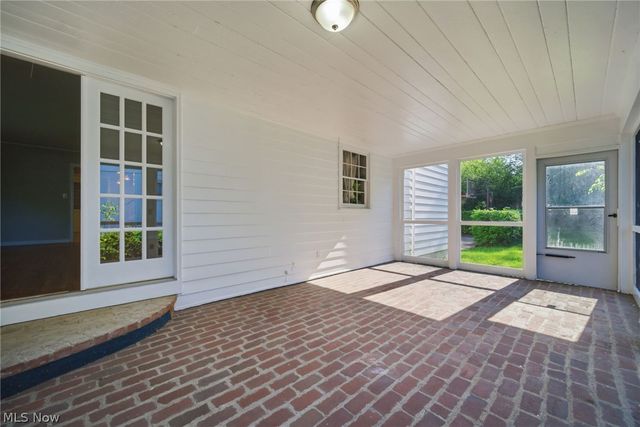 2673 Belvoir Boulevard, Shaker Heights, OH 44122