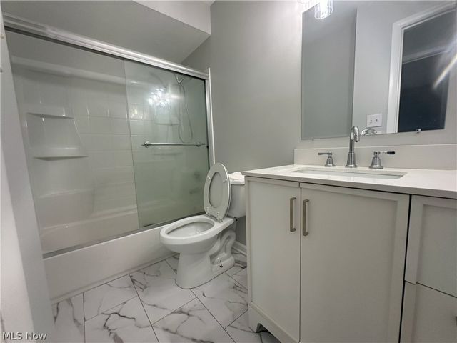 25615 Hidden Acres Drive, Westlake, OH 44145