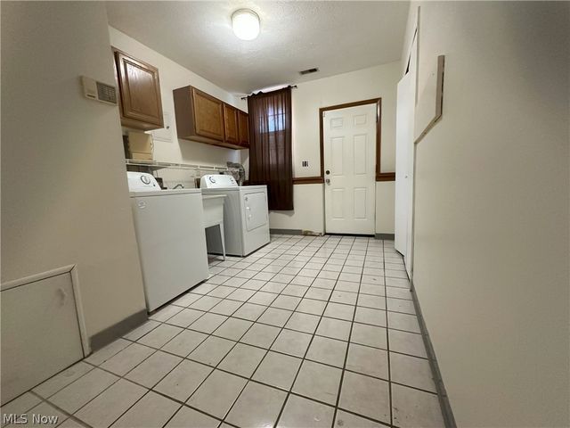 25615 Hidden Acres Drive, Westlake, OH 44145