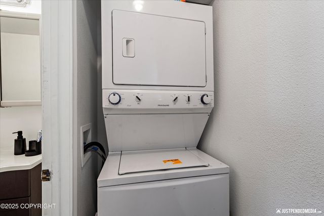 138 N Klevin Street, Anchorage, AK 99508