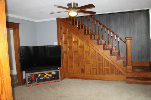 215 E Keyser St, Garrett, IN 46738