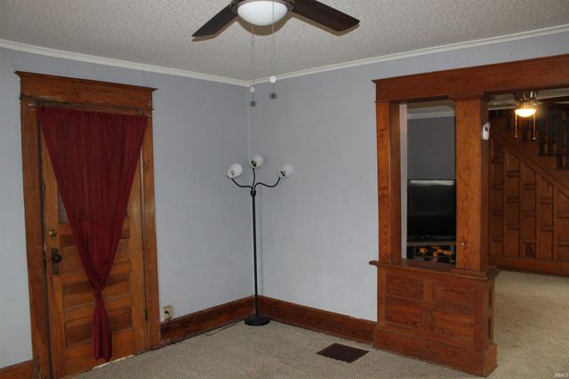 215 E Keyser St, Garrett, IN 46738