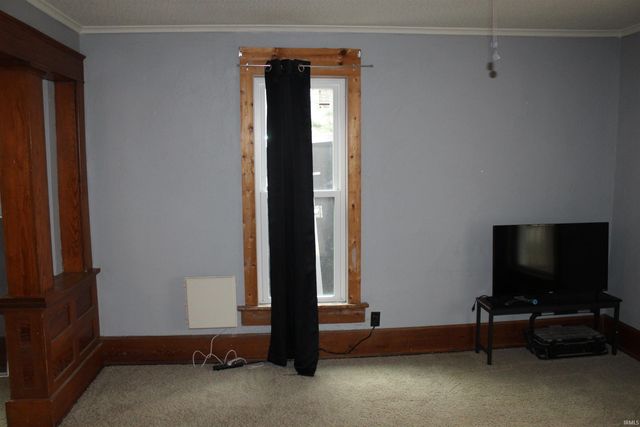 215 E Keyser St, Garrett, IN 46738