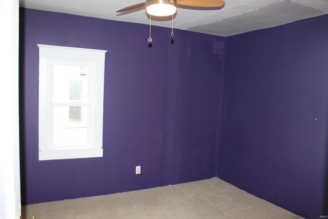 215 E Keyser St, Garrett, IN 46738