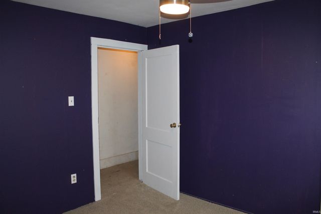 215 E Keyser St, Garrett, IN 46738