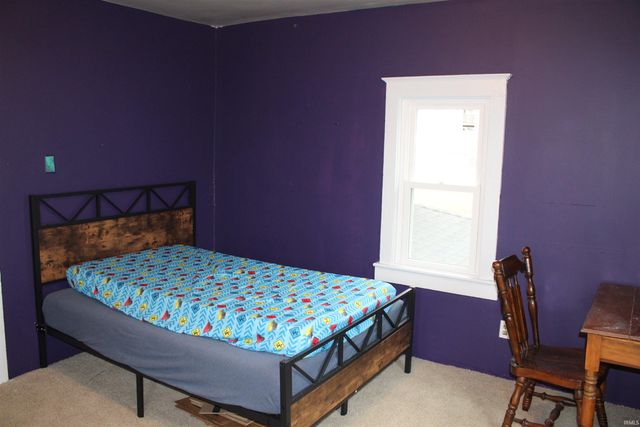 215 E Keyser St, Garrett, IN 46738