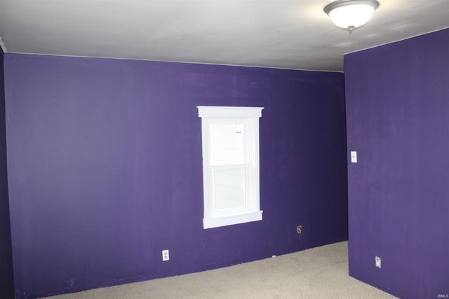 215 E Keyser St, Garrett, IN 46738